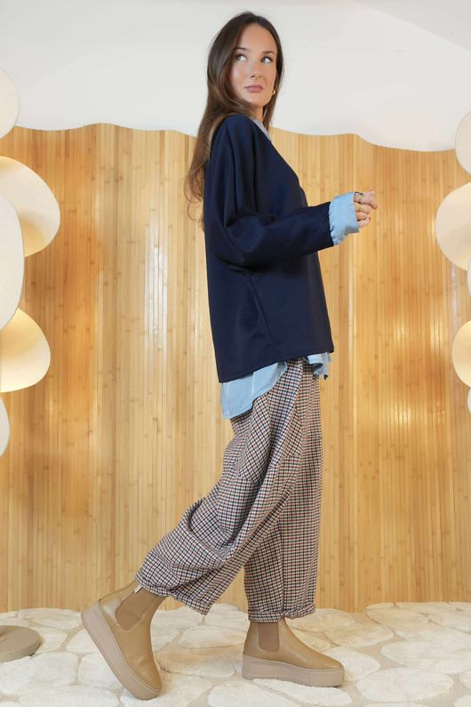 Soft Tech Batwing Top Navy /3=